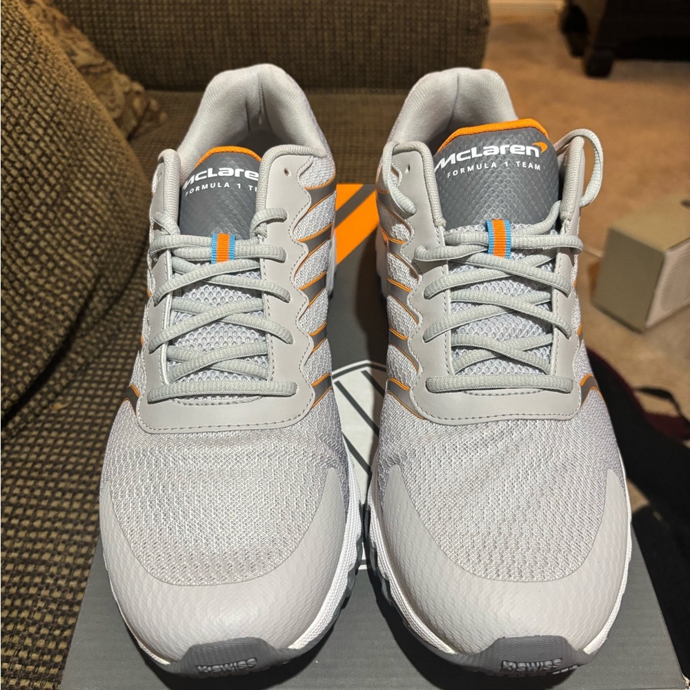 McLaren Formula 1 -K-SWISS tubes*200 X
Men’s Comfort Technology Sports Shoes 15M